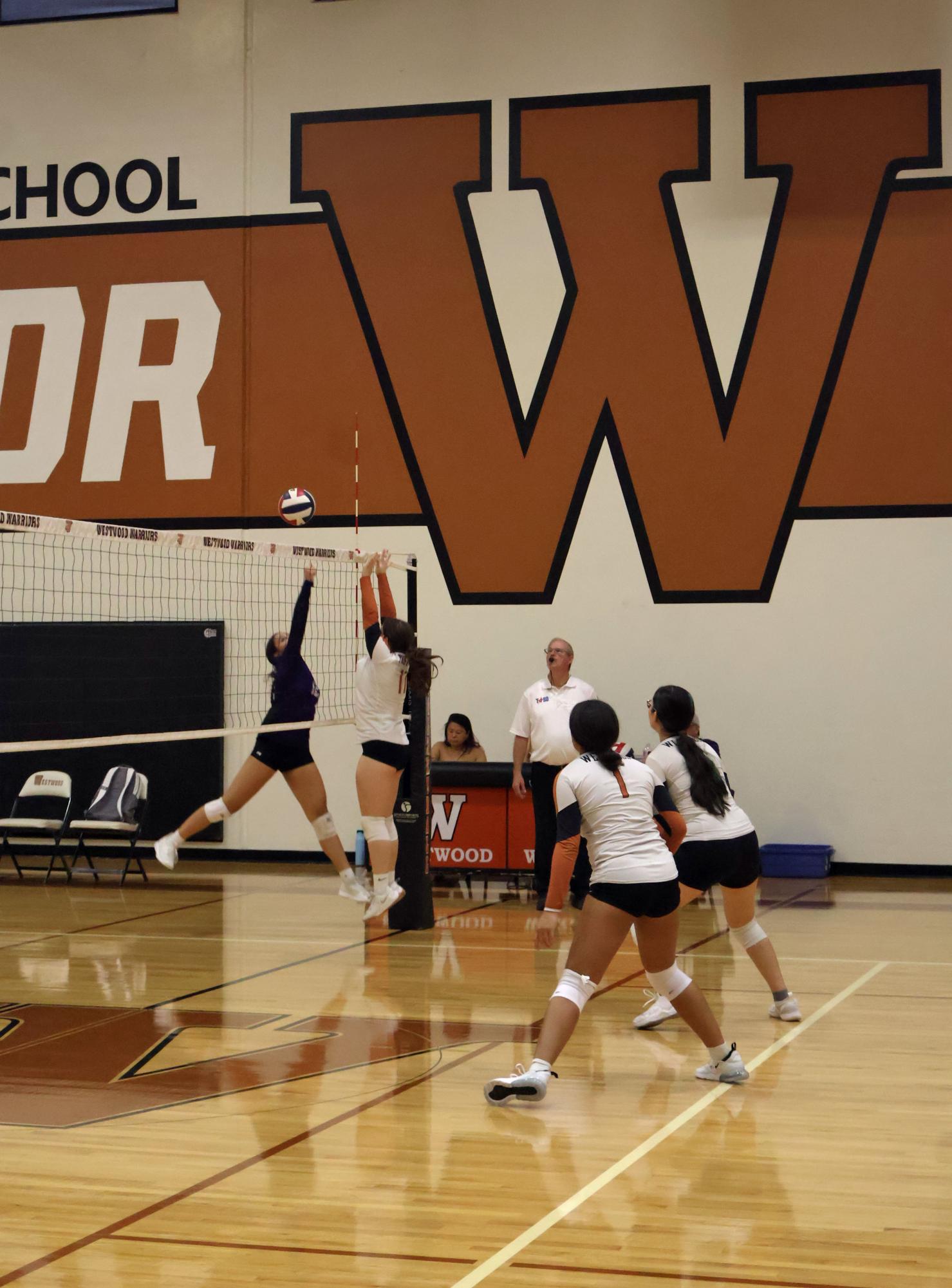 Freshman Volleyball Suffers Devastating Loss Against Cedar Ridge 2-0